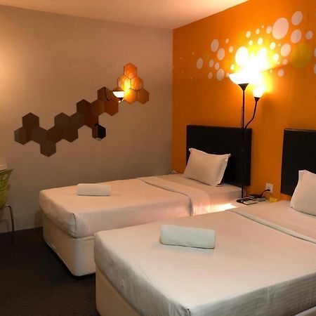 Hotel Zamburger Bliss Johor Bahru Eksteriør bilde