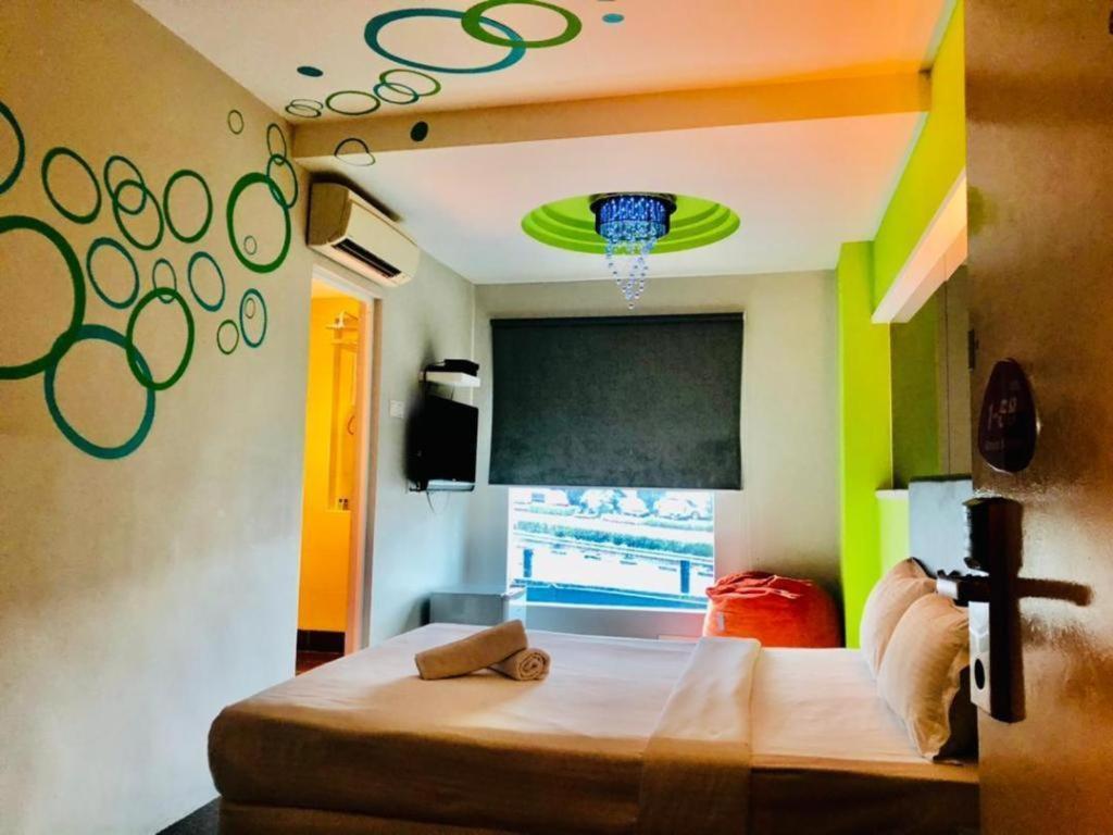Hotel Zamburger Bliss Johor Bahru Eksteriør bilde