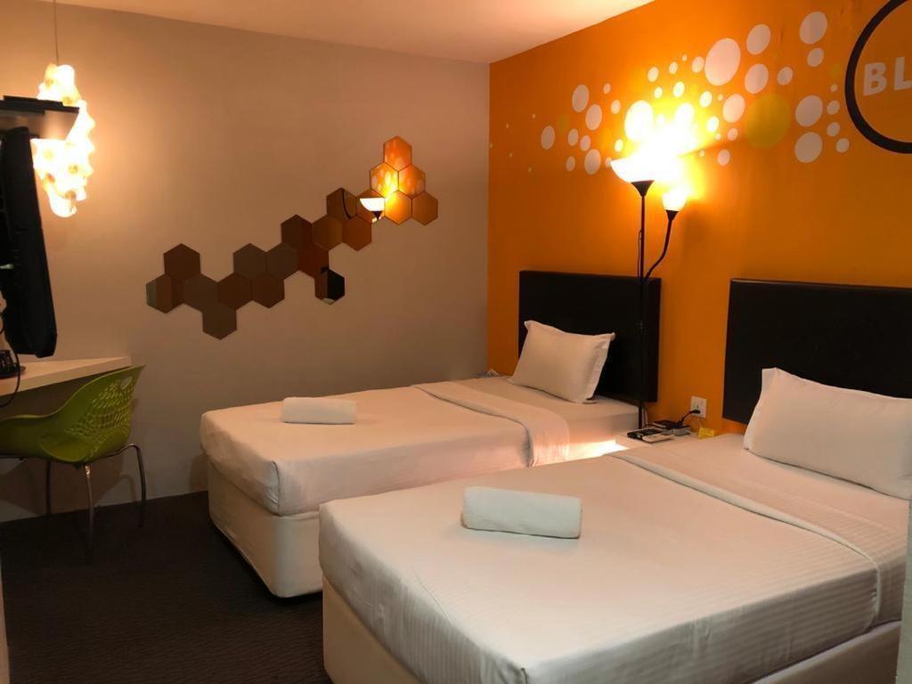 Hotel Zamburger Bliss Johor Bahru Eksteriør bilde